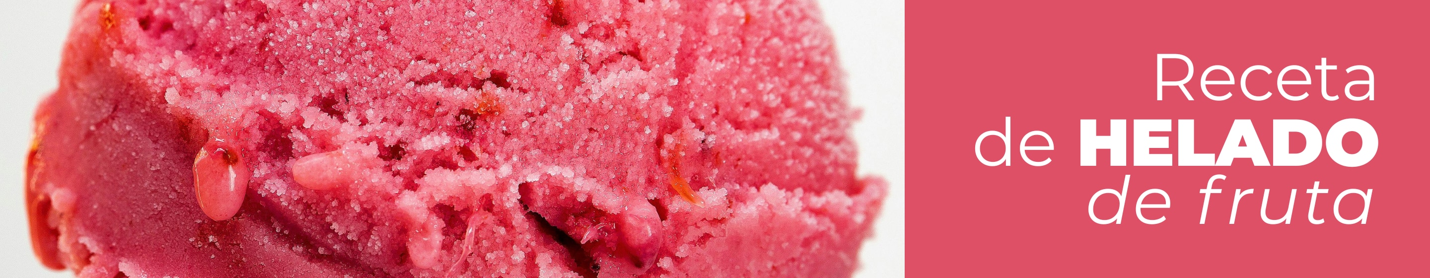 Delicioso helado casero y saludable de frutos del bosque y queso cotagge perfecto para preparar en casa en menos de 5 minutos